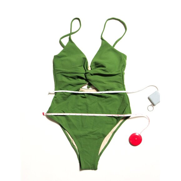 Twist Cut Out One-Piece Swimsuit Tie Back 🐸 BERLOOK - Picture 6 of 10